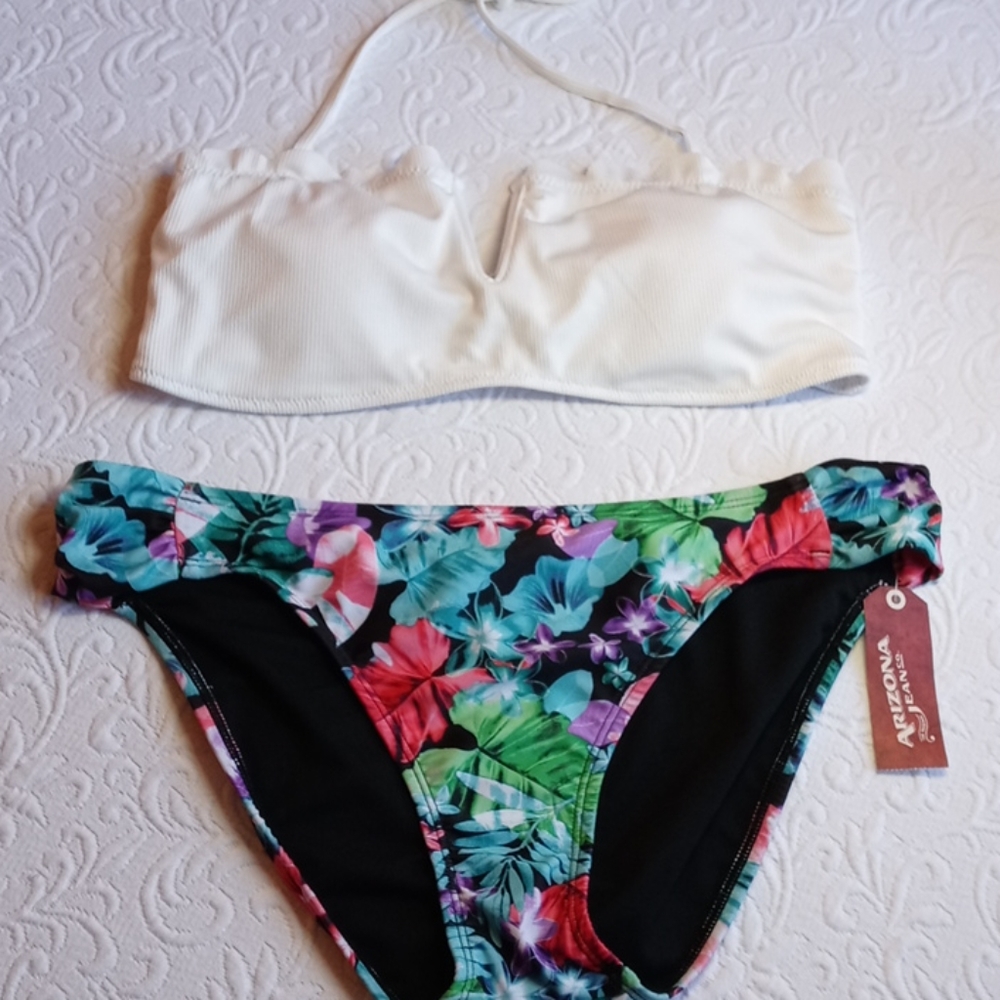 2 piece swim wear size xl
